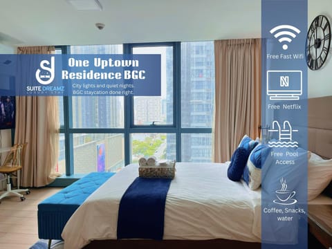 Bed, TV and multimedia, View (from property/room), Bedroom, City view, towels