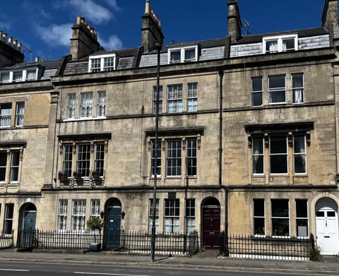 Central Bath, 18th Century Georgian Rooms Vacation rental in Bath