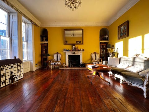 Central Bath, 18th Century Georgian Rooms Vacation rental in Bath