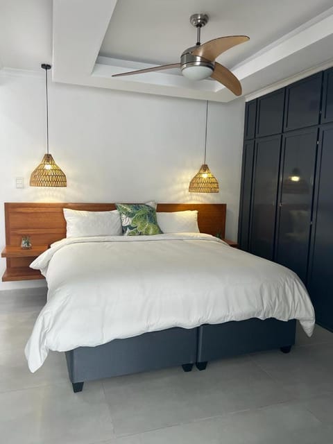 Bed, Bedroom, fireplace, wardrobe