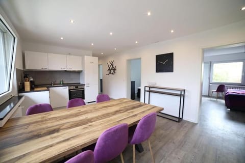 Kitchen or kitchenette, Living room, Photo of the whole room, Dining area