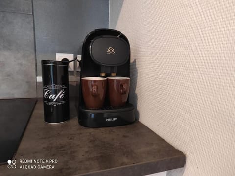 Coffee/tea facilities, Kitchen or kitchenette