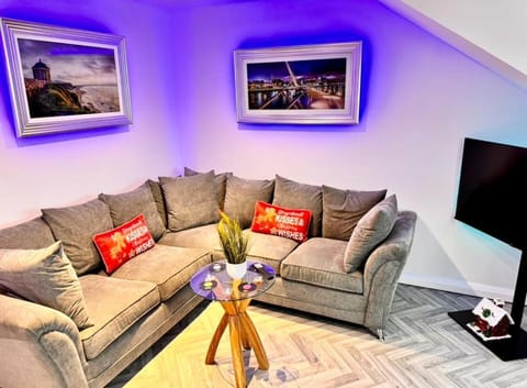 The Red Door Holiday Let Limavady Apartment in Limavady