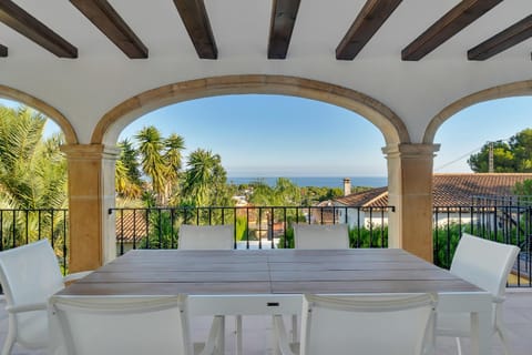 Patio, Day, Natural landscape, Summer, View (from property/room), Balcony/Terrace, Balcony/Terrace, Seating area, Dining area, On site, Sea view, Sea view, Family, Family, Family