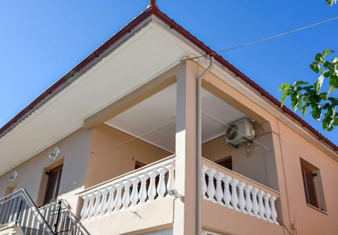 Property building, Balcony/Terrace