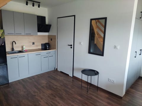 Kitchen or kitchenette, pet friendly, stove