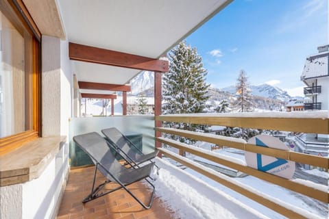 Hostdomus - Bianca Suite Apartment in Sestriere