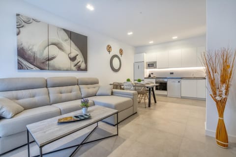 Kitchen or kitchenette, Living room, Seating area, Dining area, dishwasher, minibar, oven, pet friendly, washing machine, kitchen