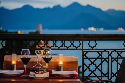 Mountain view, Sea view