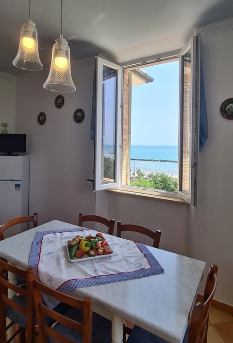 Bio Agriturismo Mare in Campagna Farm Stay in Marche