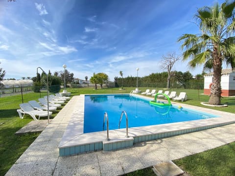 Swimming pool