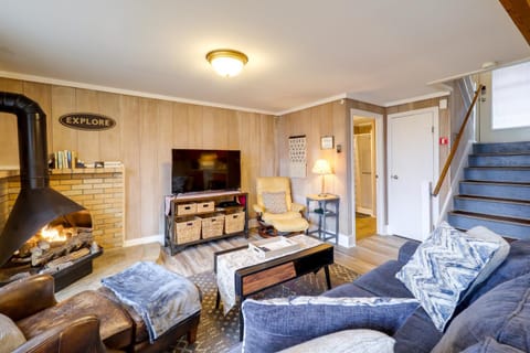 Beech Mountain Condo with Community Pool and Game Room Apartment in Beech Mountain