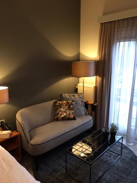 Living room, Decorative detail