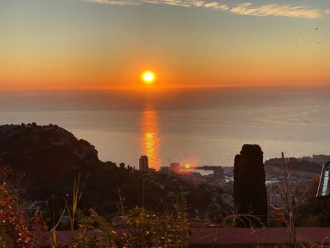 Nearby landmark, Sea view, Sunset