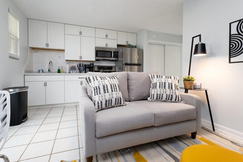 Kitchen or kitchenette, Living room