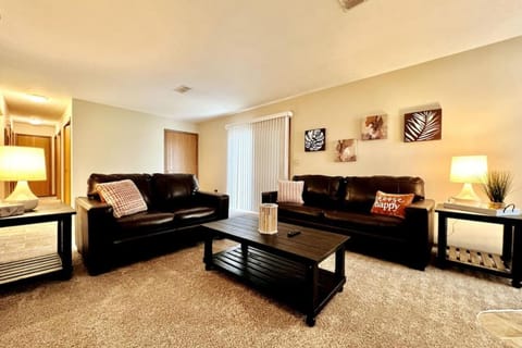 Cozy 2 Bedroom Paired Home in Middletown, OH House in Ohio