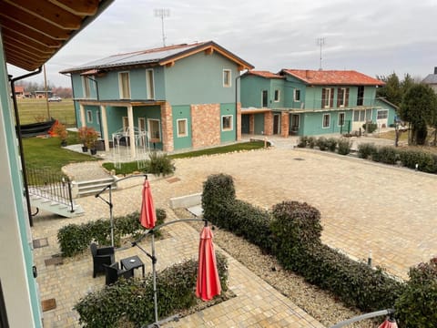 Property building, Patio, Day, Garden, Lounge or bar, Garden view