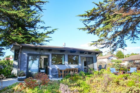 5768 Moonstone Bch Dr. House in Cambria