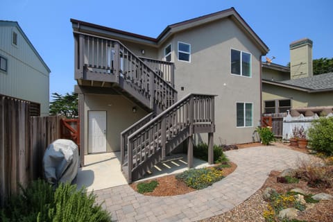 5398 Nottingham House in Cambria