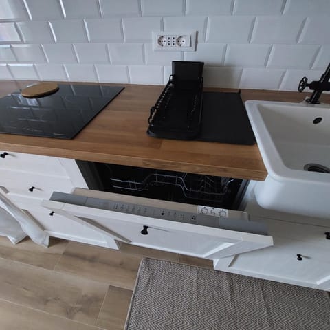 TV and multimedia, Kitchen or kitchenette