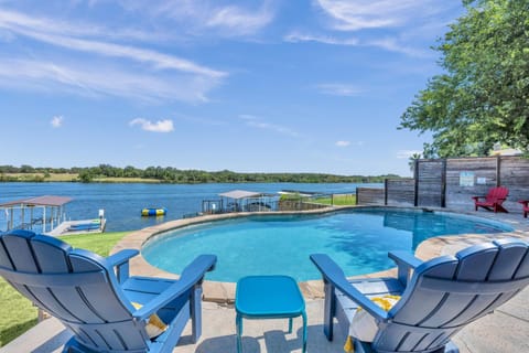 119 Christopher Concierge Services Available House in Kingsland