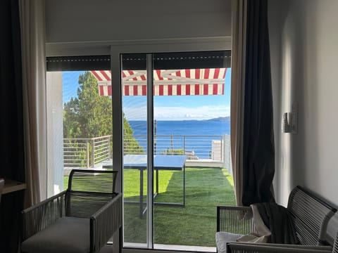 Living room, Sea view