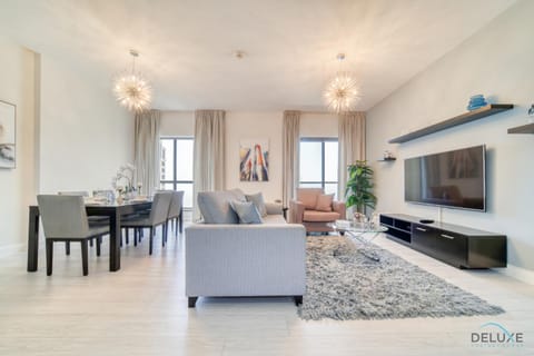 TV and multimedia, Living room, Dining area