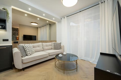 TV and multimedia, Coffee/tea facilities, Living room, Seating area