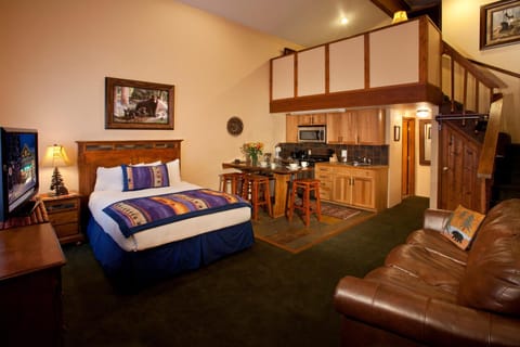 Cottam's Lodge by Alpine Village Suites Nature lodge in Taos Ski Valley