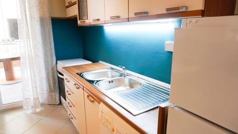 Kitchen or kitchenette, kitchen