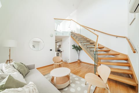 Living room, Photo of the whole room