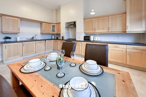 Carlton Co-Living - Private Room Self-Cater House in Stretford