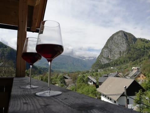 Balcony/Terrace, Mountain view