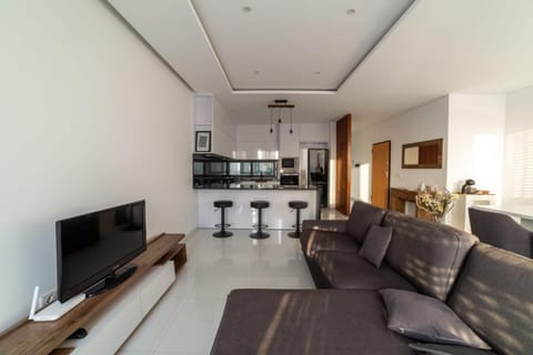 Communal lounge/ TV room, Kitchen or kitchenette, Living room, Seating area