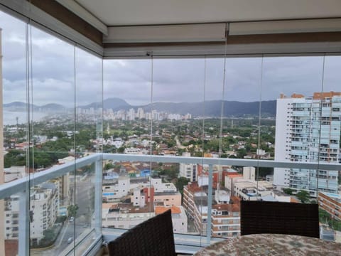 View (from property/room), Balcony/Terrace, City view
