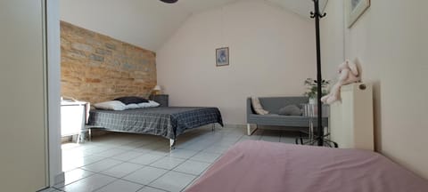 Photo of the whole room, Seating area, Bedroom