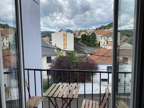 Patio, Natural landscape, Balcony/Terrace, Dining area, City view, Mountain view