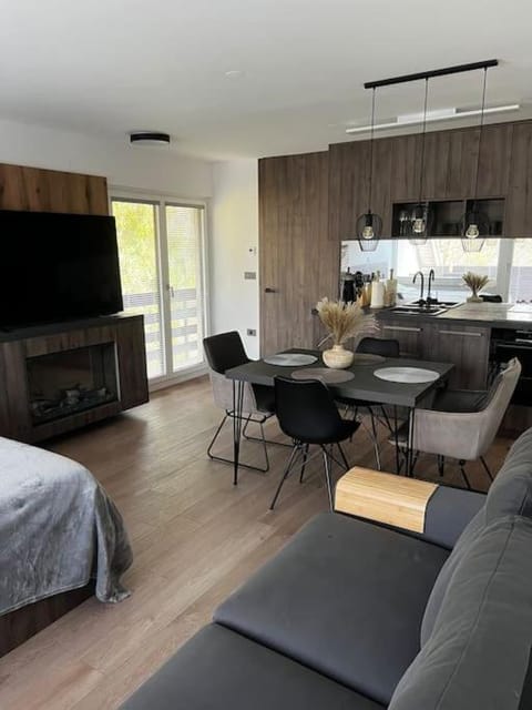 Living room, Photo of the whole room