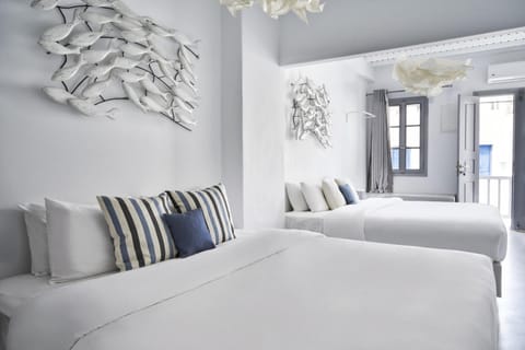 Bed, Other, Photo of the whole room
