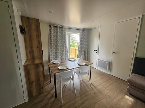 Camping de Charlieu Campground/
RV Resort in Bourgogne-Franche-Comté