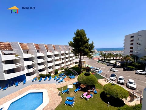 Property building, Day, Natural landscape, Pool view, Sea view, Swimming pool, Location