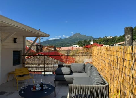 Property building, Day, Natural landscape, View (from property/room), Balcony/Terrace, Mountain view