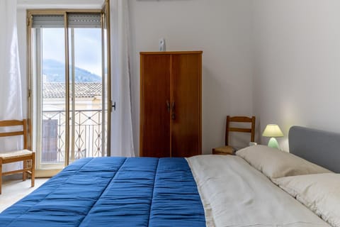 Property building, Living room, Bedroom