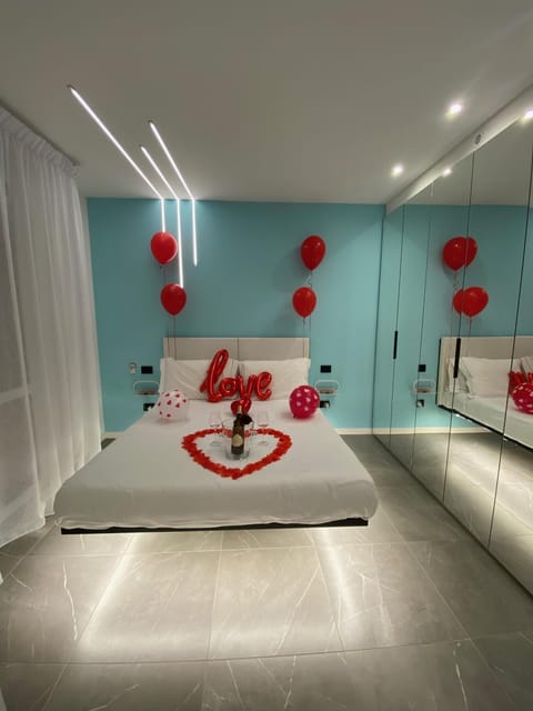 Tiffany - SL Holiday House Apartment in Desenzano del Garda