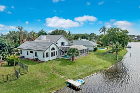 Property building, Natural landscape, Lake view