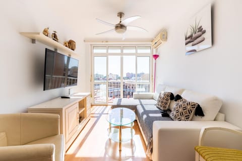 TV and multimedia, Living room, fireplace, air conditioner