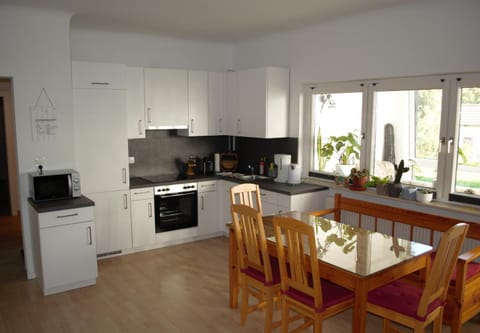 Kitchen or kitchenette, Dining area, dishwasher, oven, stove, toaster, kitchen