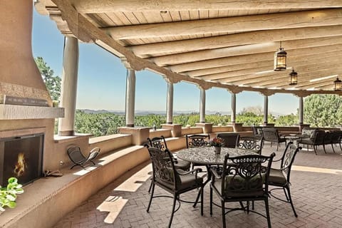 Day, Balcony/Terrace, Seating area, Mountain view, flat iron
