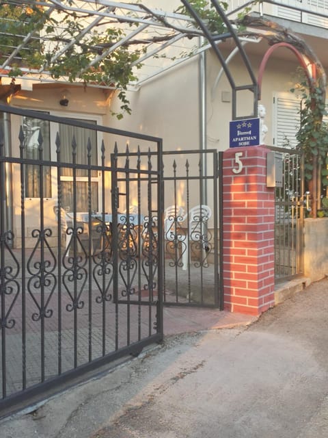 Facade/entrance, Property logo or sign