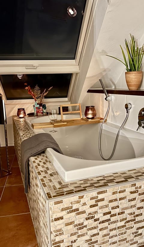 Bathroom, Bath